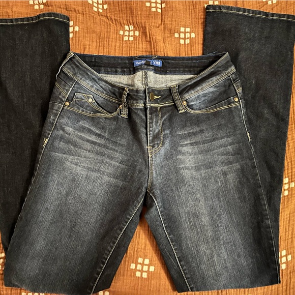 Dark Flare Jeans - 11 - Picture 3 of 4